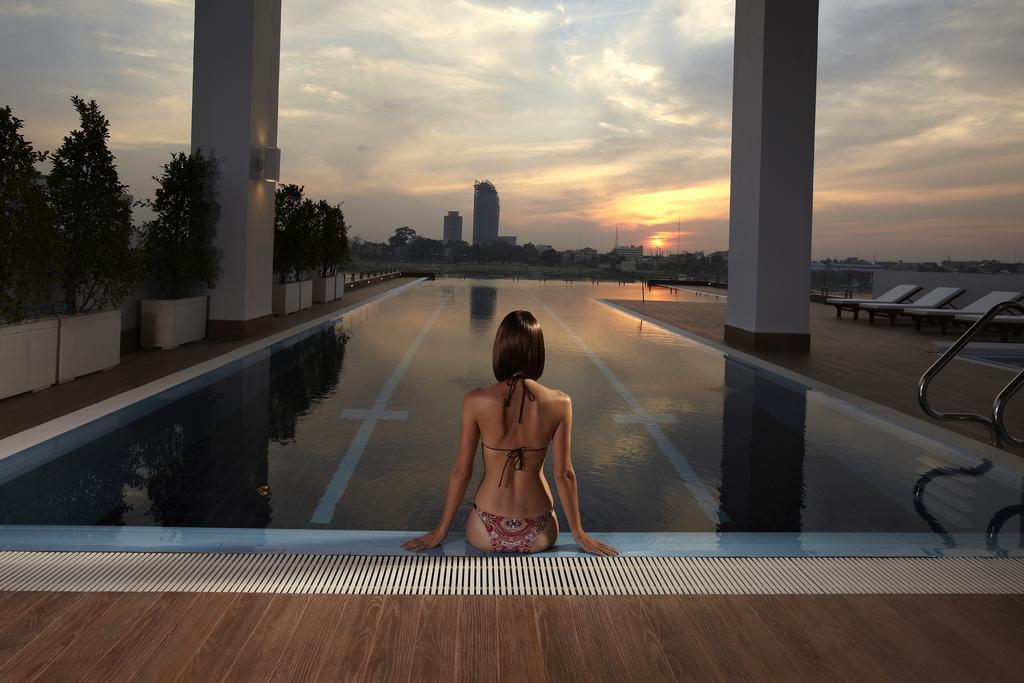 Bellevue Serviced Apartments Phnom Penh Bagian luar foto