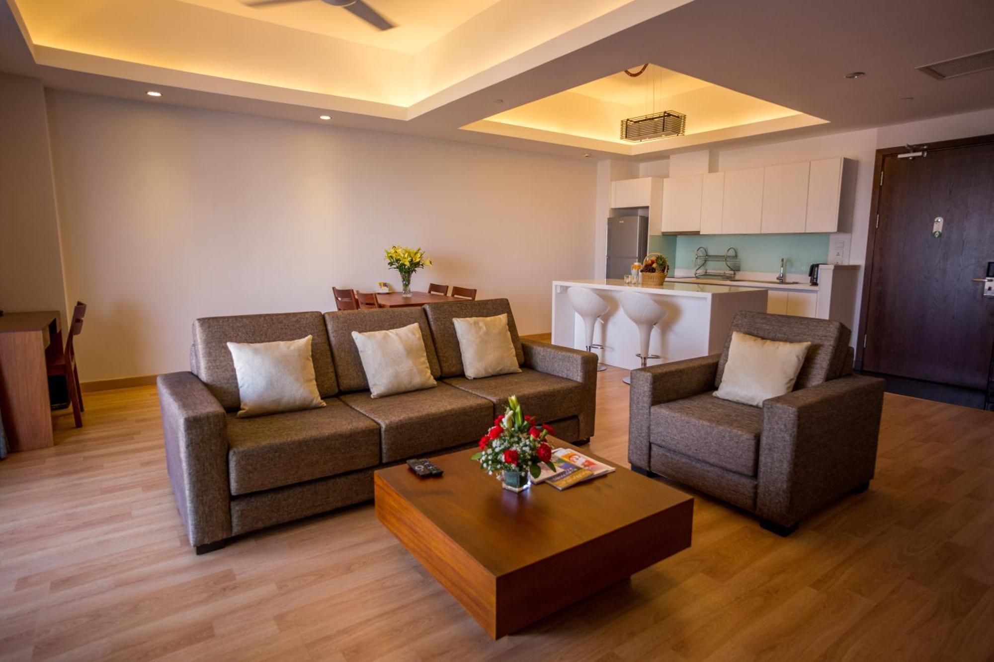 Bellevue Serviced Apartments Phnom Penh Bagian luar foto