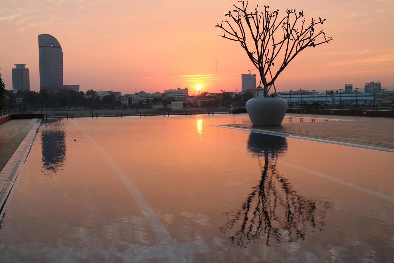 Bellevue Serviced Apartments Phnom Penh Bagian luar foto