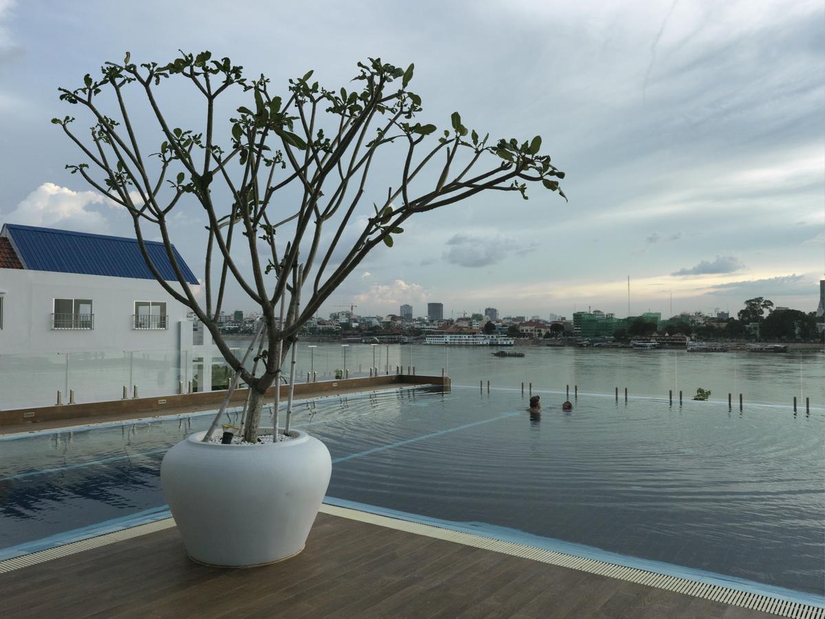 Bellevue Serviced Apartments Phnom Penh Bagian luar foto
