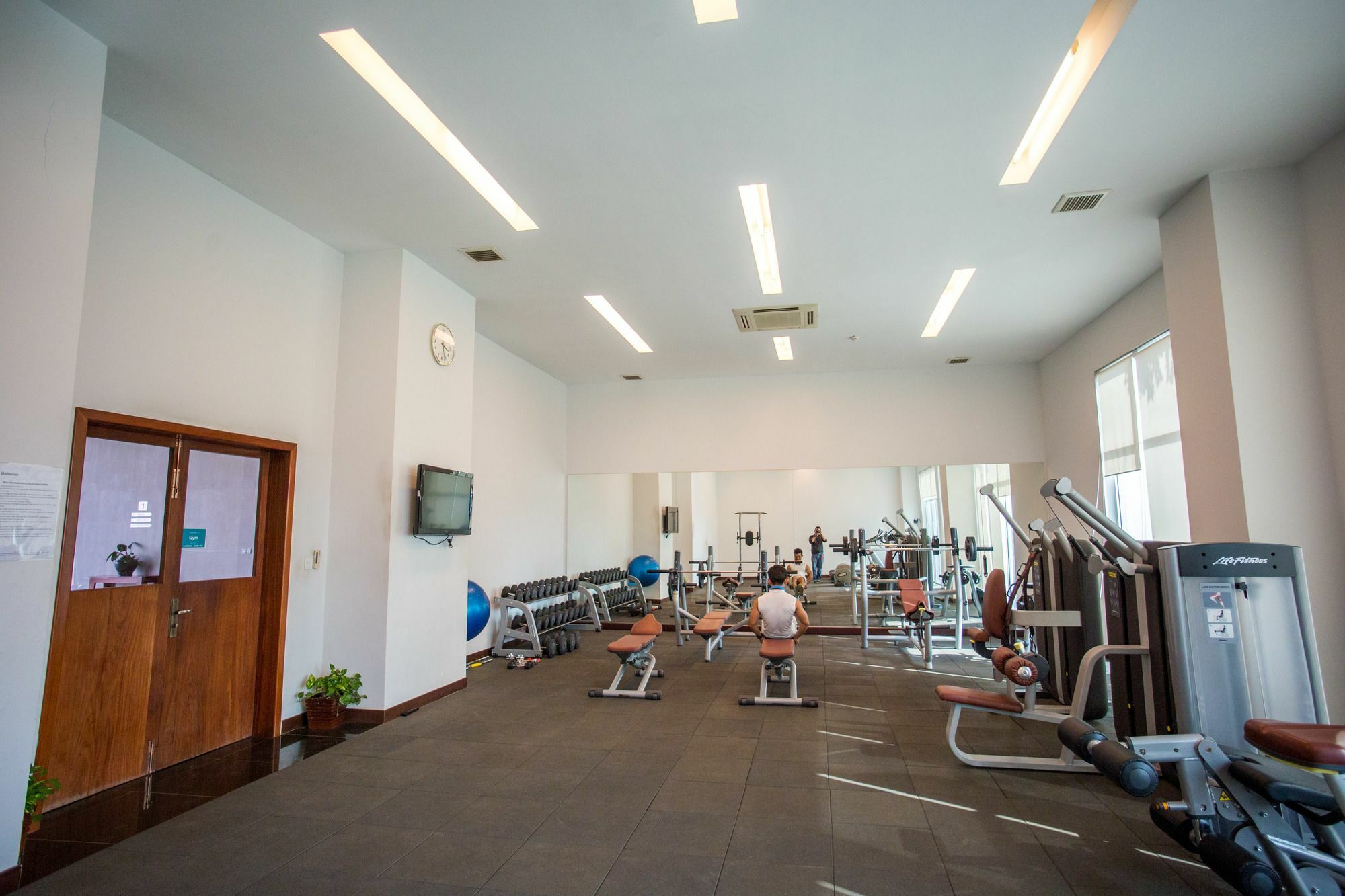 Bellevue Serviced Apartments Phnom Penh Bagian luar foto