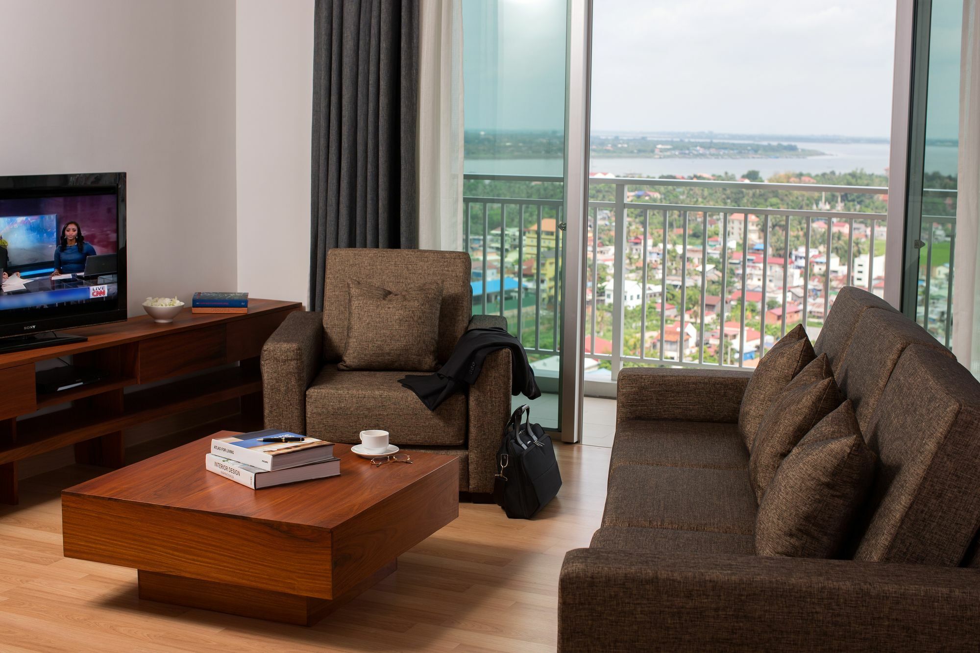 Bellevue Serviced Apartments Phnom Penh Bagian luar foto