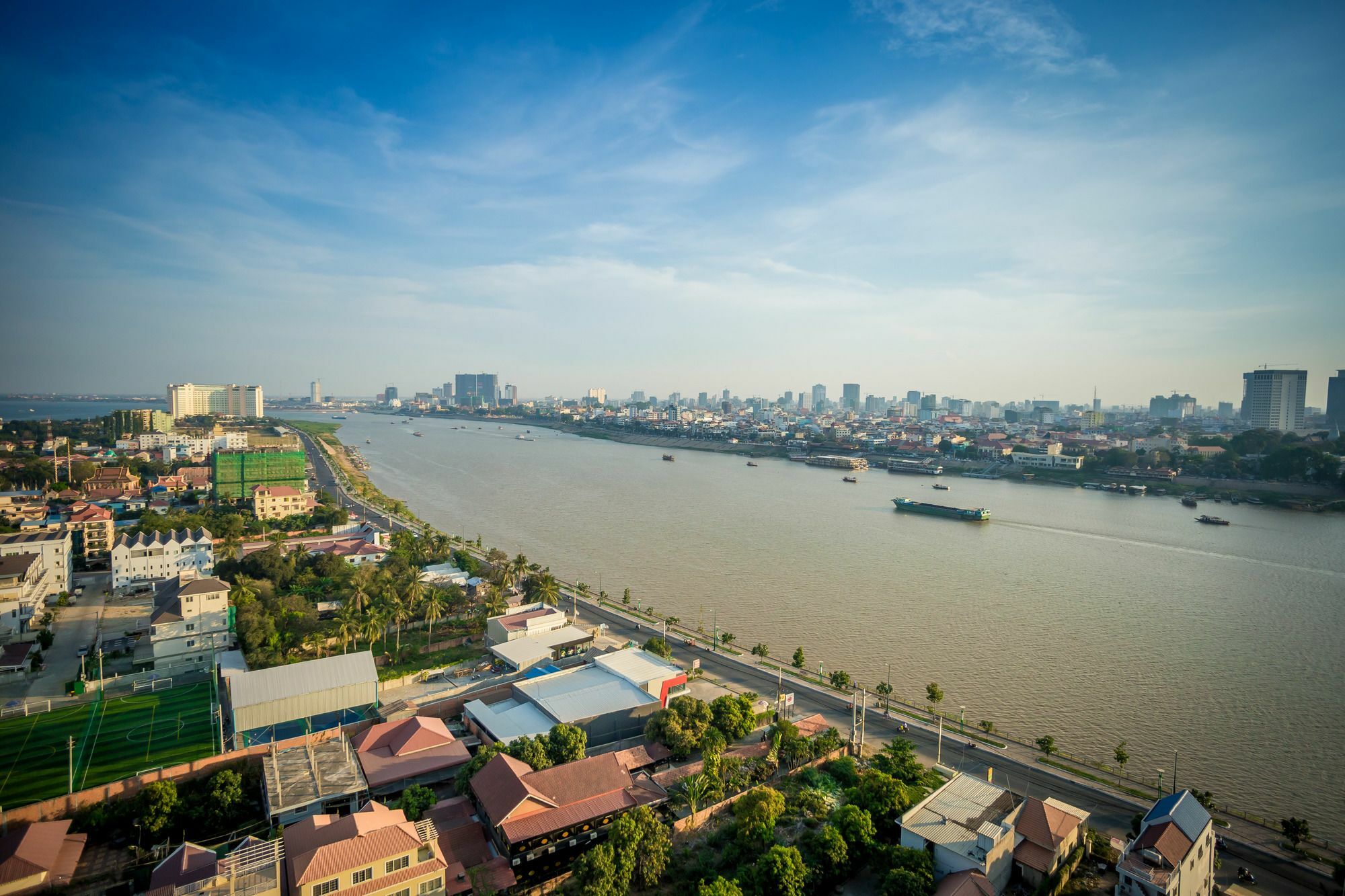 Bellevue Serviced Apartments Phnom Penh Bagian luar foto